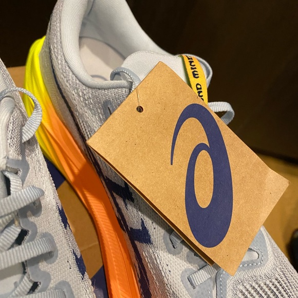 Asics Superblast 2 Paris Running Shoes - Picture 2 of 4